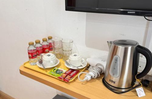 Vientiane Hostel | Demi Cafe and Hostel