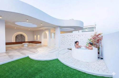 Nong Prue Villa | The Pool Space - ICONIC Pool Villa