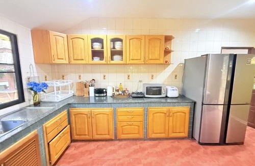 Wua Lai Villa | Yellow House Garden Pool Villa