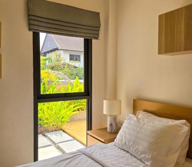 Ban Waen Villa | AURA STAY - HeyLanna Private Family Pool Villa walk to Kad Farang