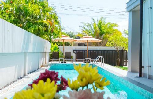 Khuekkhak Villa | Chaba Pool Villa Khao Lak
