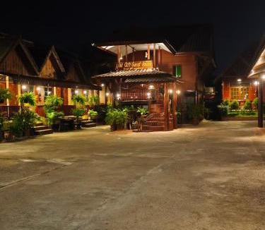 Mueang Kao Hostel | Old City Guest House
