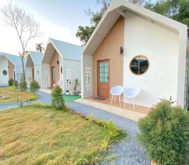 Samut Sakhon Hotel | Chamin Longbeach Bungalow