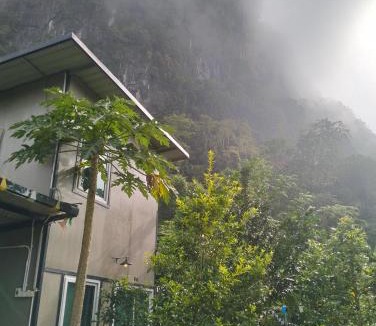 Kong Ra Apartment | บ้านเล็กในป่าใหญ่ พัทลุง