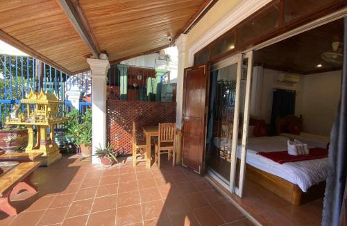 Luang Prabang Hotel | Villa That Luang Legend