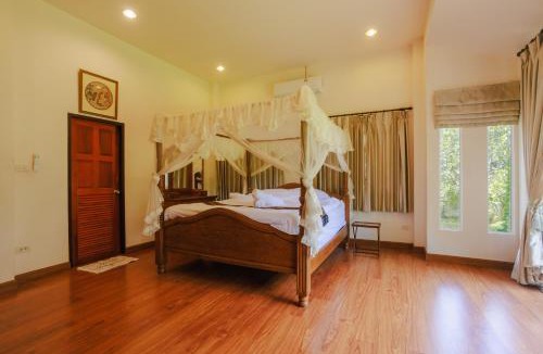 Mae Jo Villa | Private 400m2 Villa - Hearth - Mountain View - Huge yard - AC - Late Check-in