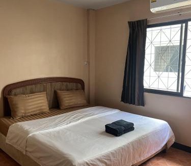 South Pattaya Hotel | Hongheng Beach Residence - Walk to Jomtien & Night Market !