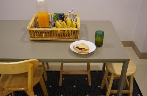 Thapae Hostel | Trybe Capsule Hostel Chiang Mai