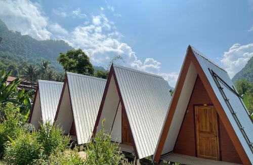 Nong Khiaw Hostel | Mountain View dormitory