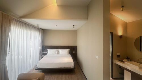 Cha-am Resort | Triple Tree Beach Resort