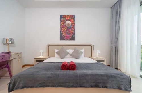 Bang Tao Villa | Thai-Balinese Pool Villa Anchan Indigo16