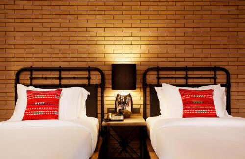 Talat Yot Hotel | Baan Chart