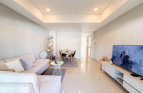 Don Kaeo House | Donkaew minimalist townhouse