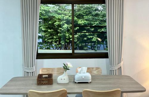 Dok Mai House | Spacious and peaceful 3 bedrooms detached house inside Bangkok