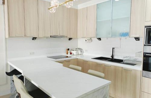 Pratumnak Hill Villa | 3BR Pool Villa Beach Access Patumnak Hill