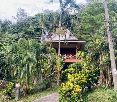 Nuea Khlong House | Pizza classic resort kohjum