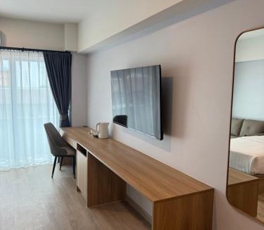 Si Racha Hotel | Eastpana Hotel - SHA Extra Plus
