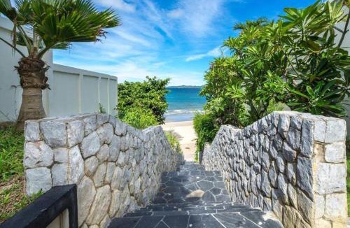 Pratumnak Hill Villa | 3BR Pool Villa Beach Access Patumnak Hill