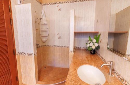 Pong Villa | D Pool Villa Pattaya