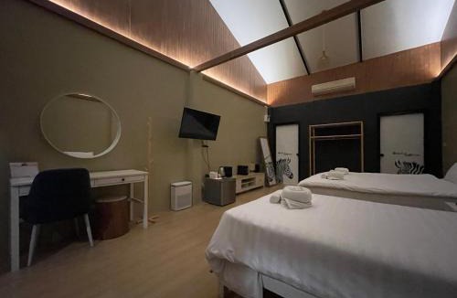 Pong Ta Long Cabin | 17 Carfe-Villa-Camper