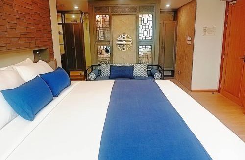 Chang Khlan Hotel | Ama's House Luxury Boutique Hotel