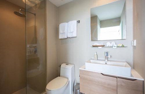 Mae Nam Resort | Code Samui Hotel