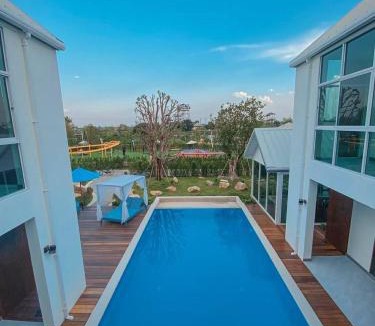Hang Dong Hotel | Buffalo Island Resort & Adventure Park