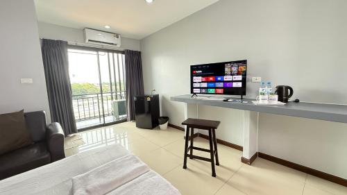 Mueang Samut Prakan District Apartment | Baan Paknam Budget Hotel