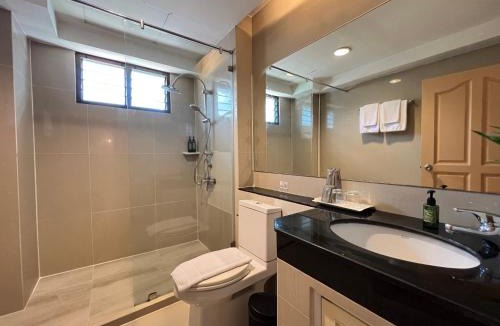 Ploenchit Hotel | Alt Hotel Nana by UHG -Nearby Benjakitti Park & Queen Sirikit National Convention Center