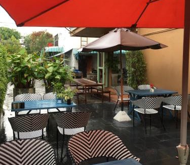 Ban Phan Thom House | Blue Chang House
