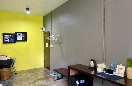 Trang Hostel | Nokhook House