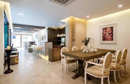 Thapae Hotel | Kate and Hasu Boutique Chiangmai