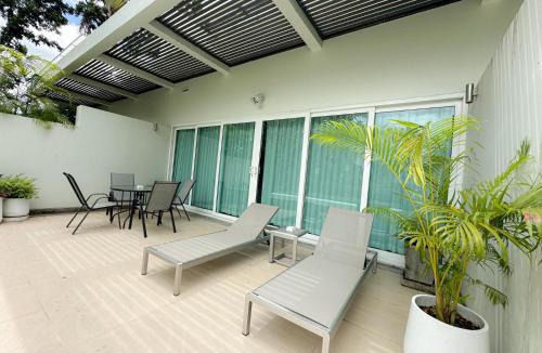 Rawai Apartment | Olive 2 Beds Beachfront Condo Resort
