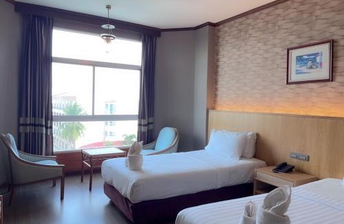 Suphan Buri Hotel | โรงแรมเลิศธานี