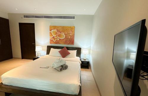 Rawai Apartment | Olive 2 Beds Beachfront Condo Resort