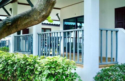 Maret Resort | Three Trees Samui Resort - Sarocha Villa