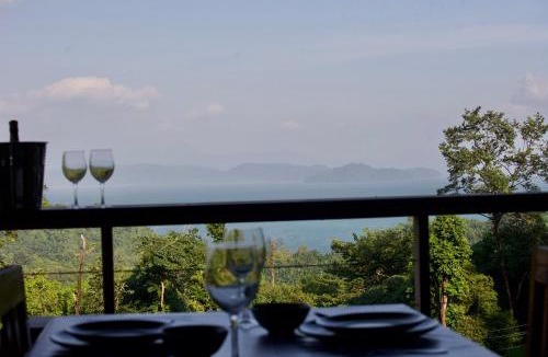 Ranong Cabin | Baan Dee Dee