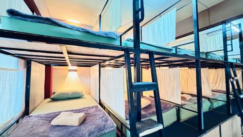 Haad Rin Hostel | Stay At Moon Hostel Haad Rin