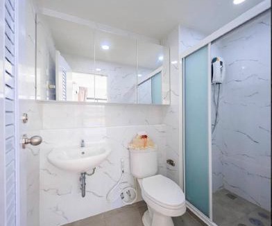 Bang Sao Thong Hotel | Raspberry Mansion ราสเบอรี่ แมนชั่น