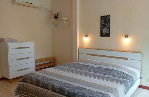Ko Sichang House | Belinda Home
