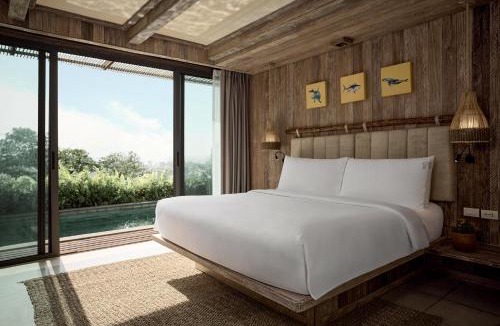 Nanai Road Hotel | Dinso Resort & Villas Phuket, Vignette Collection by IHG