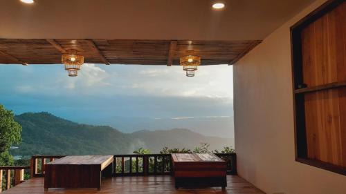 Chiang Rai Province Bed & Breakfast | KHIRI HOUSE &Café Farm ดอยช้างเชียงรายที่พักอาข่าเรียวกังสไตล์กลางหมู่บ้านดอยช้าง