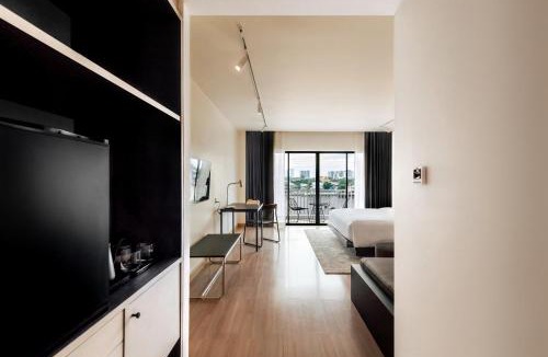 Phra Athit Hotel | The StandardX, Bangkok Phra Arthit