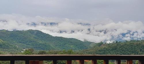 Chiang Rai Province Bed & Breakfast | KHIRI HOUSE &Café Farm ดอยช้างเชียงรายที่พักอาข่าเรียวกังสไตล์กลางหมู่บ้านดอยช้าง