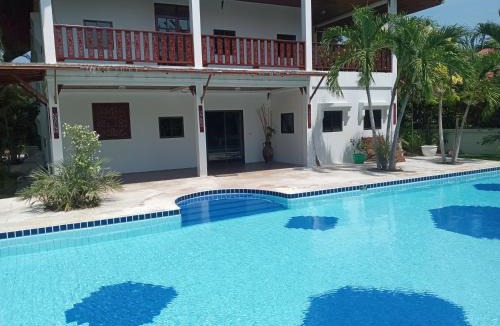 Sam Roi Yot House | Lyndale Lodge