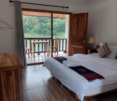 Nong Khiaw Hotel | Nam ou view villa