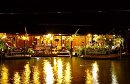 Amphawa House | Ban Mae Arom