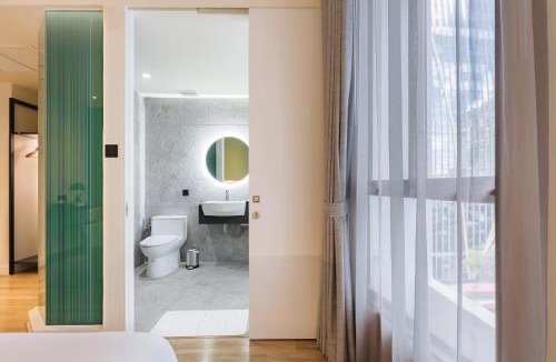 Thanon Phetchaburi Hotel | MO Hotel Bangkok