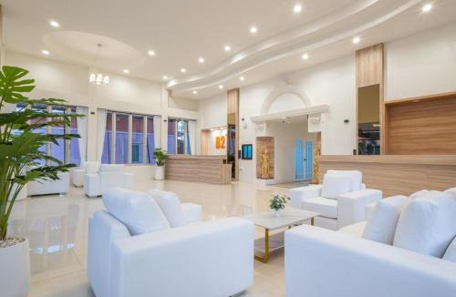 Phitsanulok Hotel | B2 Phitsanulok Boutique & Budget Hotel