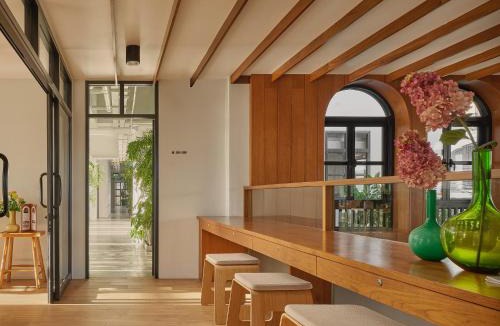Chanthanimit Hotel | The Motifs Eco Hotel - SHA Extra Plus